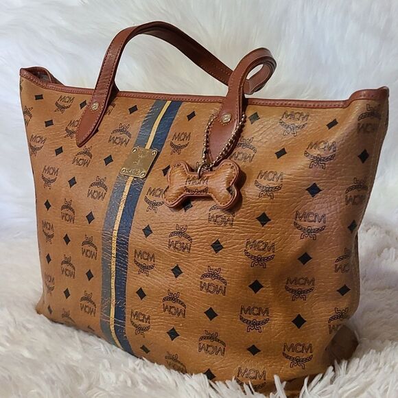 💯 Authentic Cognac MCM Tote Bag 🍀 - Picture 16 of 17